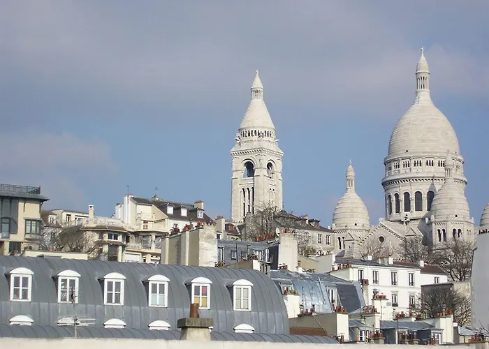 Regyn's Montmartre Hotel 2*