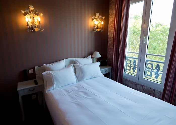 Regyn's Montmartre Hotel Paris