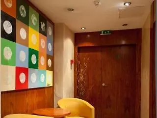 Regyn's Montmartre Hotel