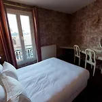 Regyn's Montmartre Szálloda 2*