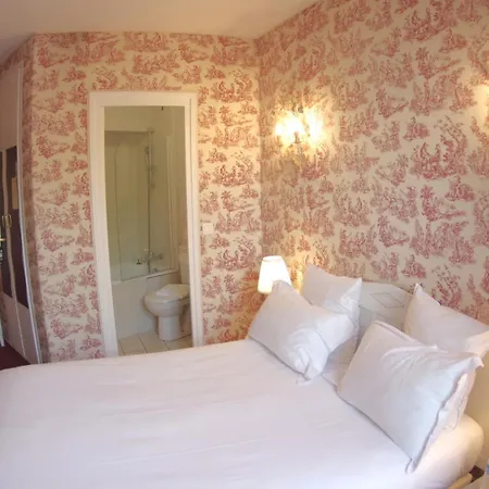 Regyn's Montmartre Szálloda 2*