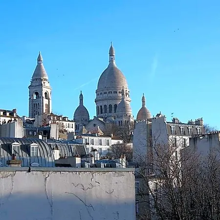 Regyn's Montmartre 2*