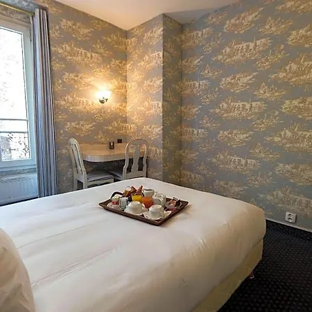 Hotel Regyn's Montmartre Paris