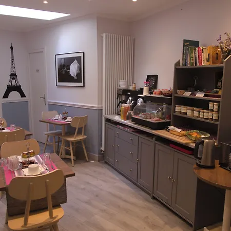 Regyn's Montmartre 2*