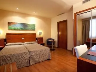 Regyn's Montmartre Hotel 2*