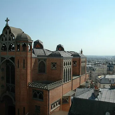Regyn's Montmartre Paříž