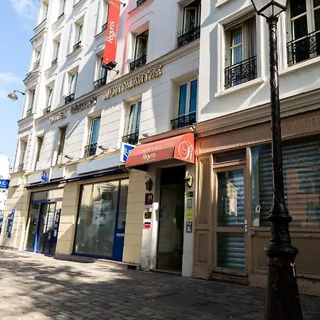 Regyn's Montmartre 2* Paříž