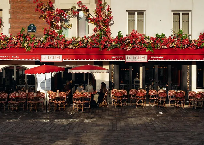 Regyn's Montmartre Hotel 2*