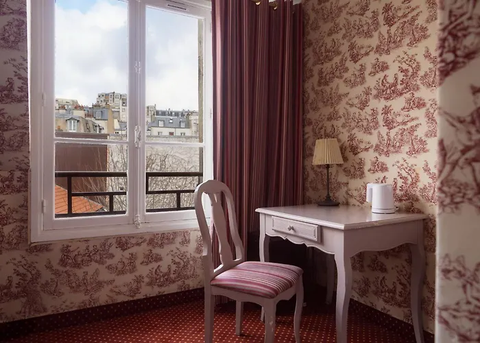 Regyn's Montmartre 2* Paris