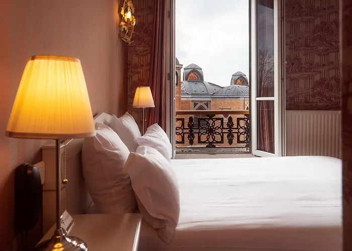 Hotel Regyn's Montmartre 2*