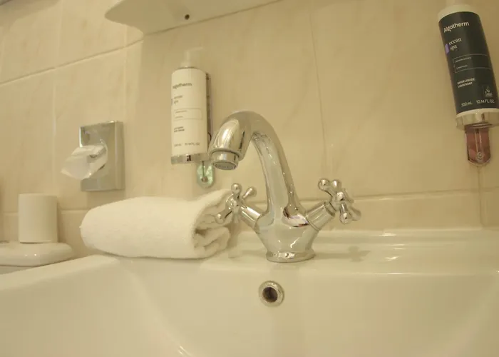 Regyn's Montmartre 2* Paris