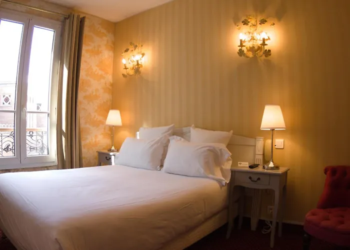 Hotel Regyn's Montmartre 2*