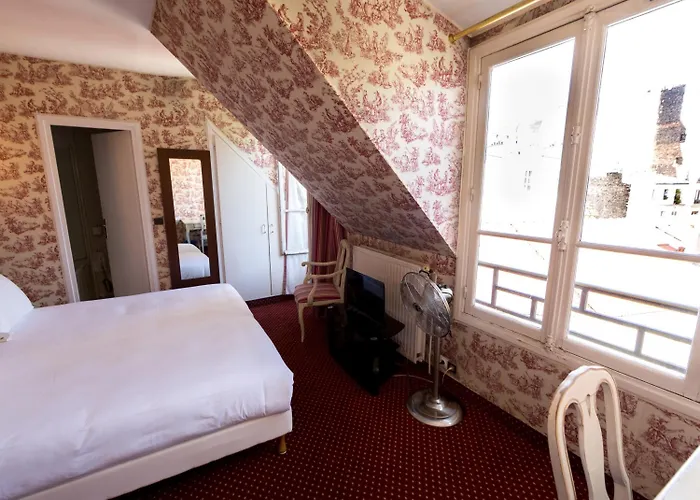 Regyn's Montmartre Hotel