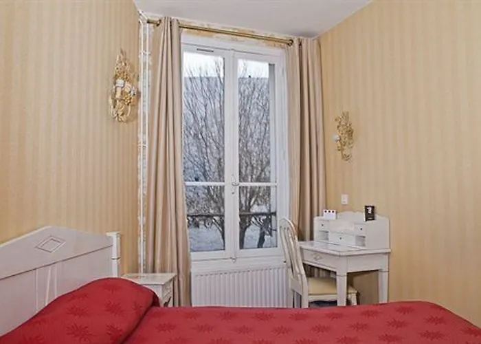 Regyn's Montmartre Paris