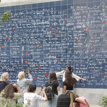 Regyn's Montmartre 2* פריז