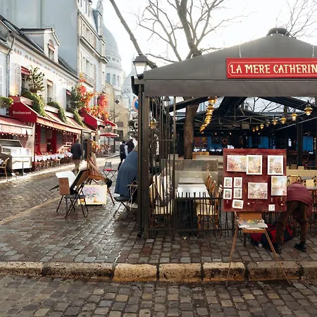 Regyn's Montmartre Hotel