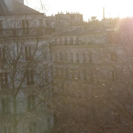 Regyn's Montmartre 2* Paris